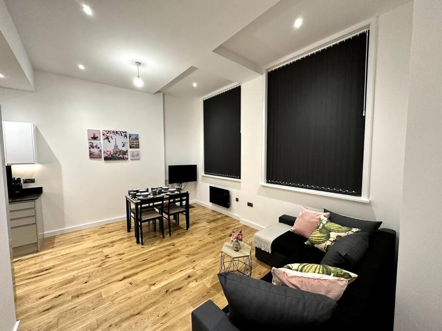 Spacious And Elegant Apartment Birmingham Eksteriør billede